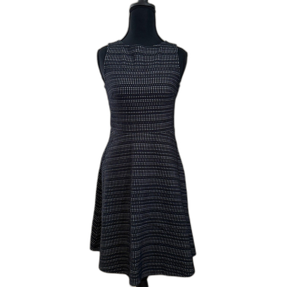 Women's Size 4 Petite Black Banana Republic Stretchy Little Black Dress